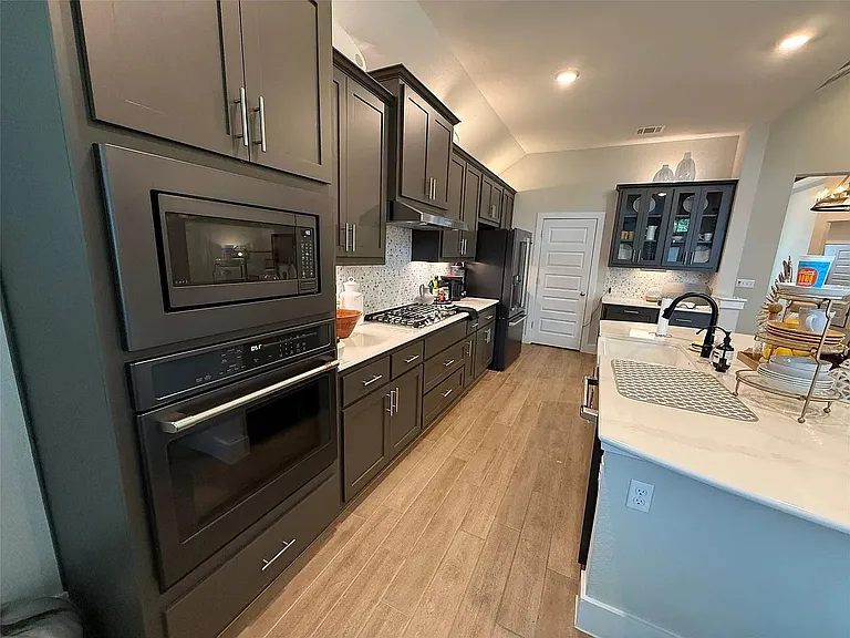 813 Craven Hill Ln — Photo 5