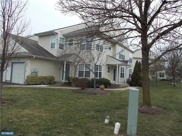 1408 Waterford Rd photo 1