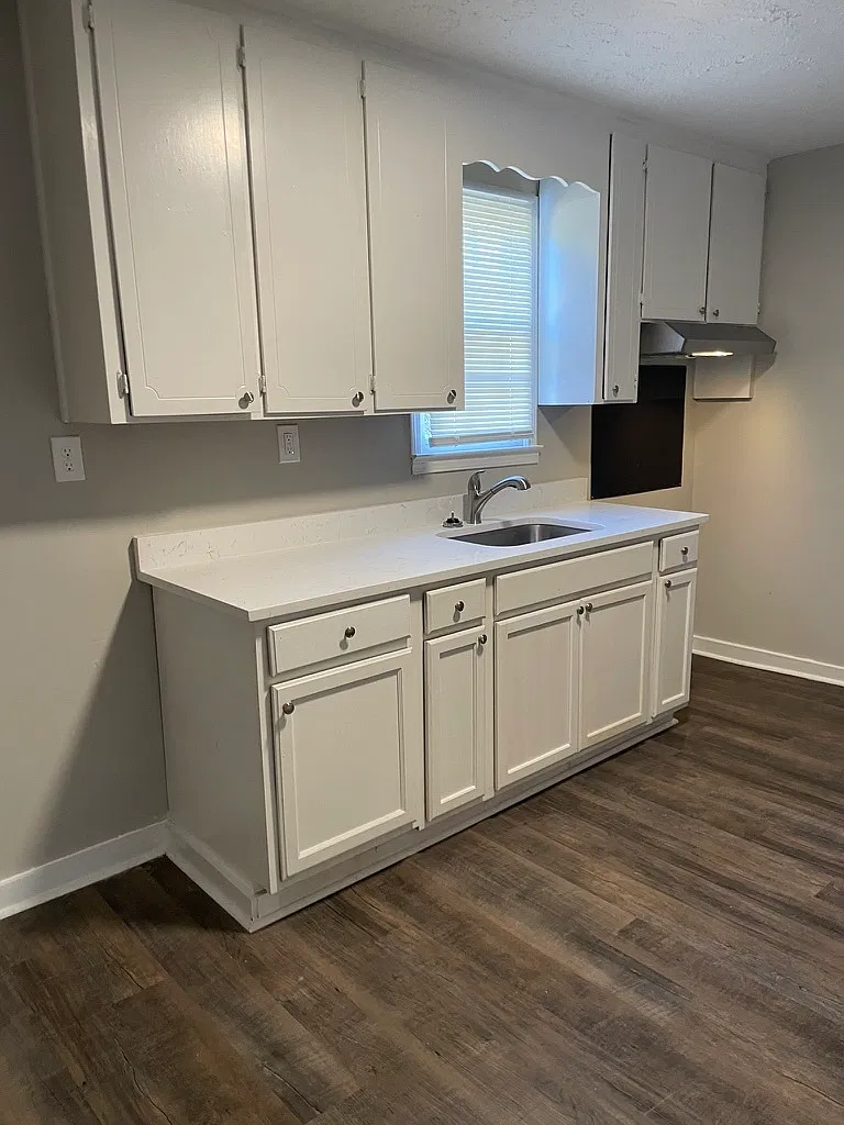 301 Revis Street - 1 — Photo 4