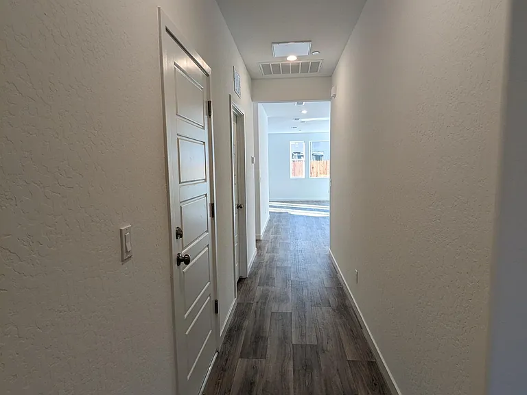 7053 E Homan Ave — Photo 3