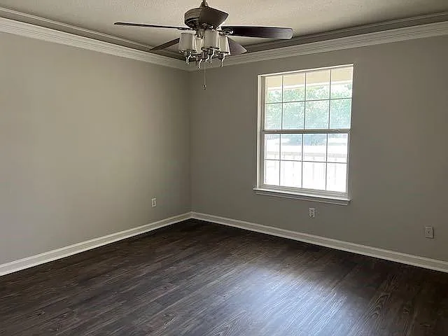 140 Fall Creek Dr — Photo 5
