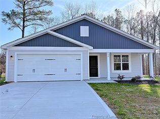 34 Morgan Ct, Spring Lake, NC 28390