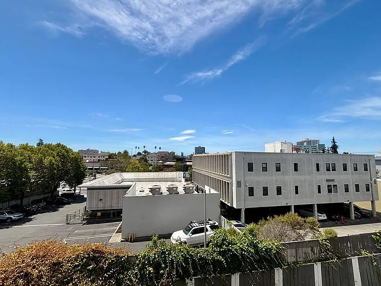 210 Athol Ave #10 — Photo 3