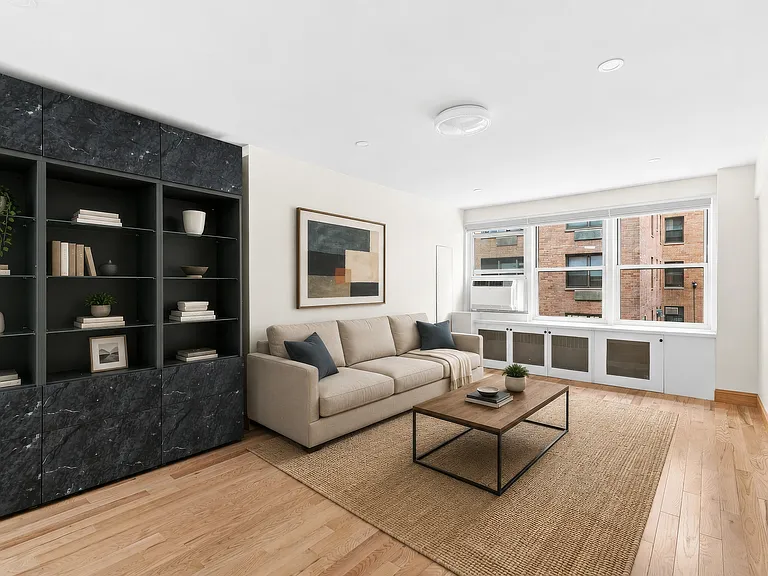 141 E 55th St #2H — Photo 1