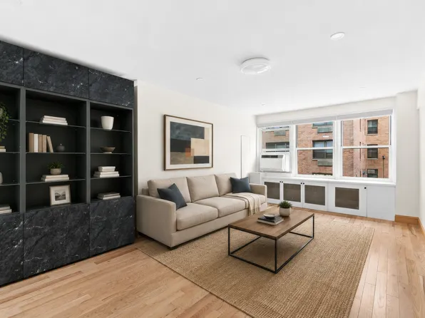 141 East 55th Street image 1 of 10