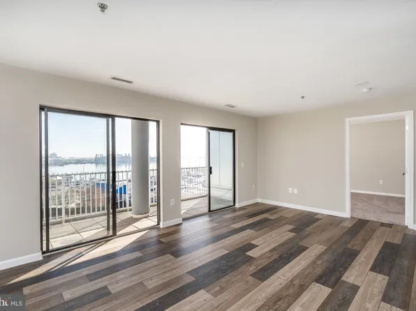 2702 Lighthouse Point E #532, Baltimore, MD 21224