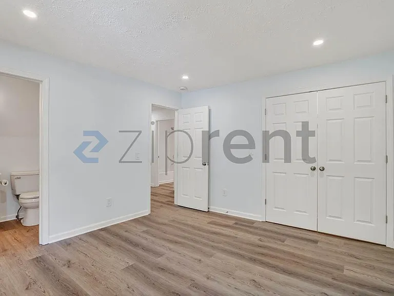 500 Camp Creek Cir #1 — Photo 11