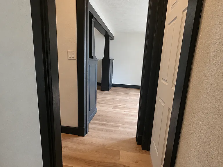 517 Brownsville Rd — Photo 16