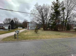 9405 Crabb Rd, Temperance, MI 48182