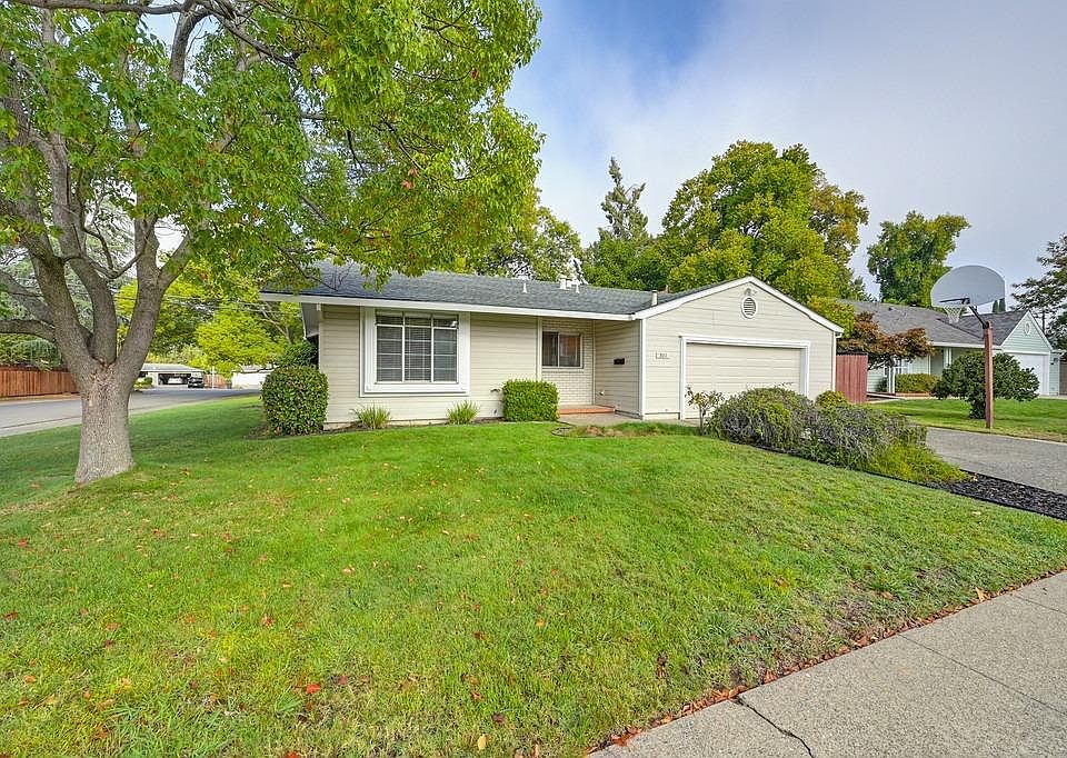 1st image of 301 Zola Ave