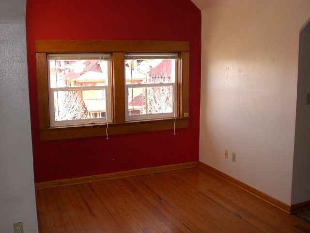 2nd image of 1559 Vine St APT 7
