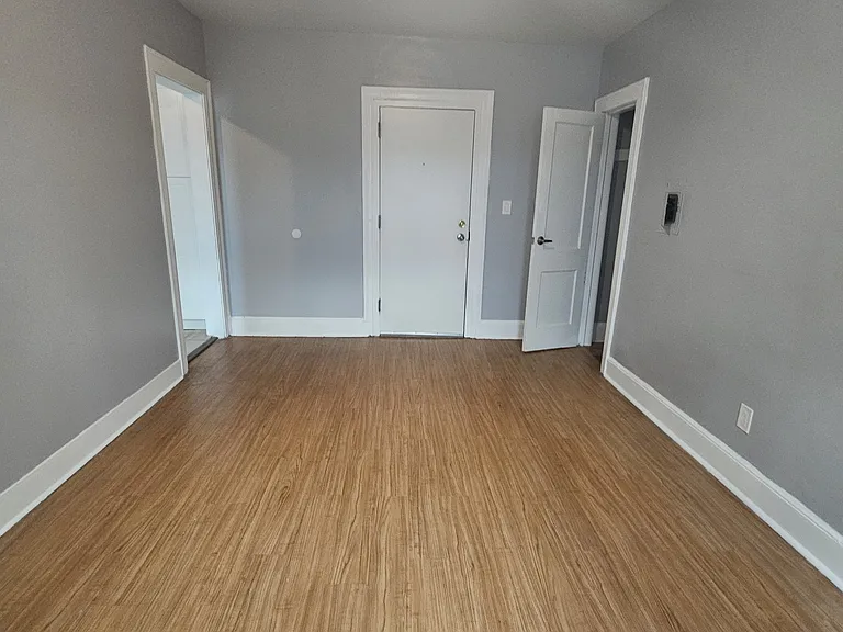 308 Main St #16C — Photo 3