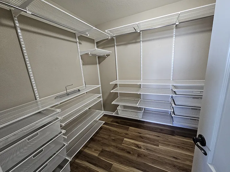 26105 E Geddes Pl — Photo 9