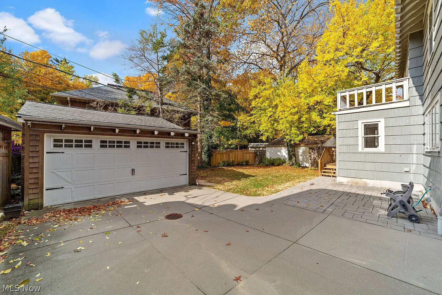 4 bed, 2.5 bath, 3079 sqft, $3,500 — Photo 2