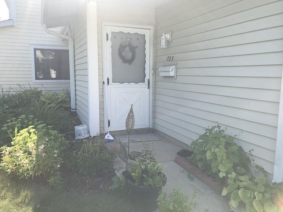 1st image of 723 Whitesail Dr #723