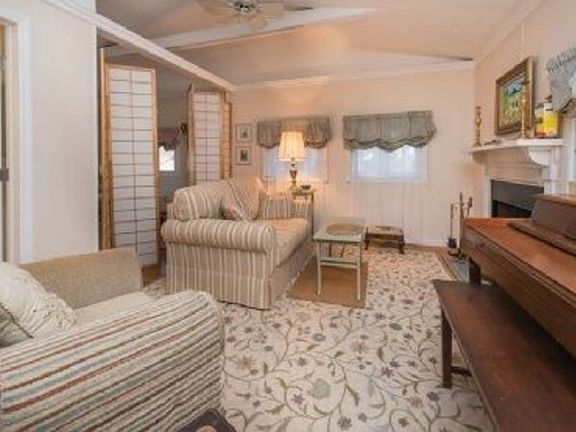 5th image of 87 Miller Ln E #Eh