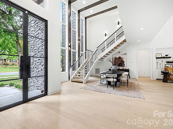 5th image of 2810 Huntingtowne Farms Ln