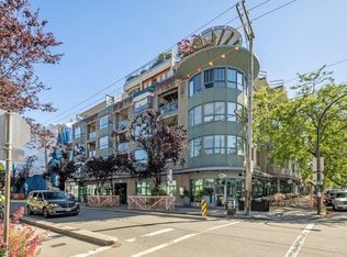 1688 Cypress St #305, Vancouver, BC V6J 5J1
