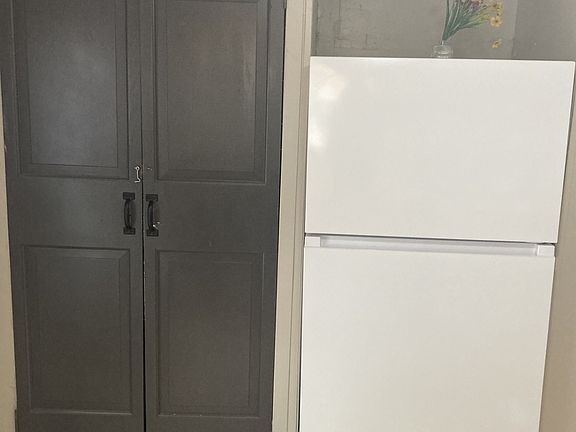 5th image of 530 Reynolds Dr #88
