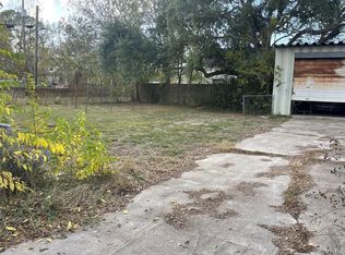 711 4th St, Palacios, TX 77465