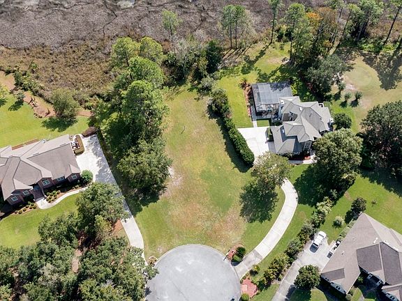 4th image of 920 Larkspur Ln