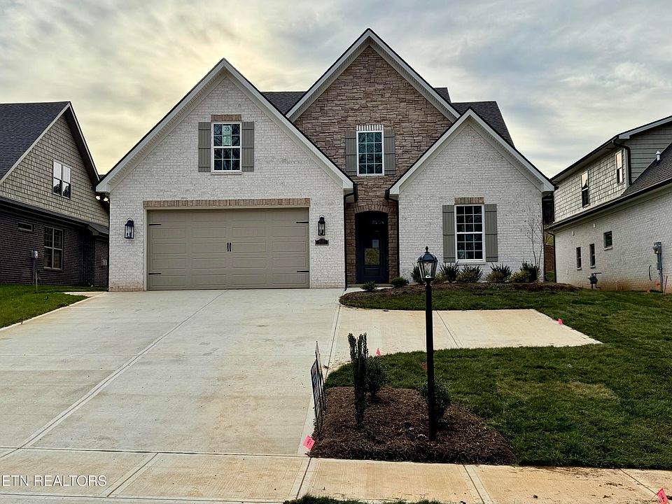 1st image of 2125 Mission Hill Ln