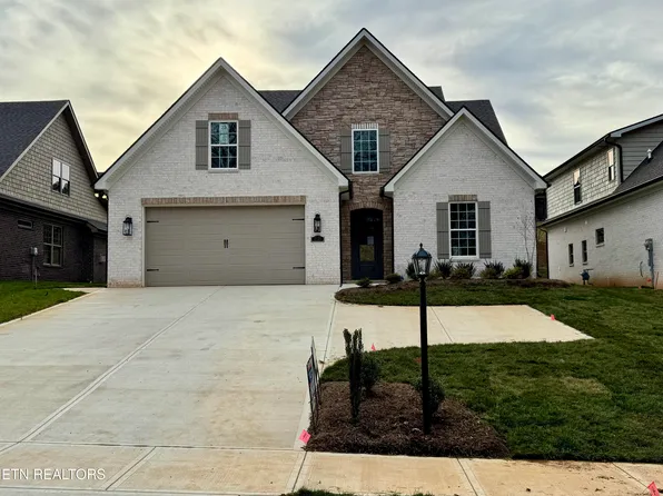 2125 Mission Hill Ln, Knoxville, TN 37932