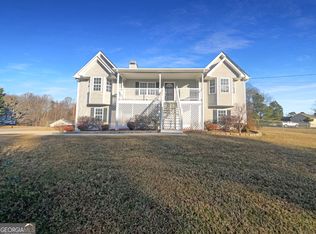 16 Fairview Gln, Dallas, GA 30157