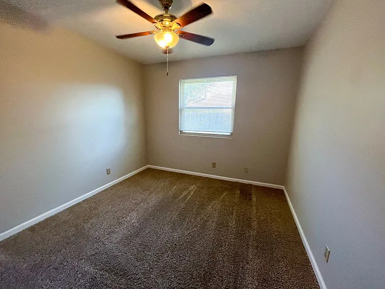 11516 Sandy Loam Trl — Photo 14