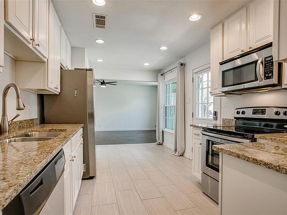 4th image of 2403 S Hollywood Ave