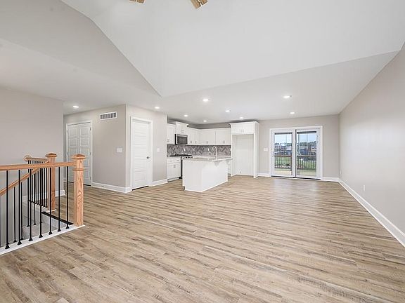 4th image of 1003 2nd St