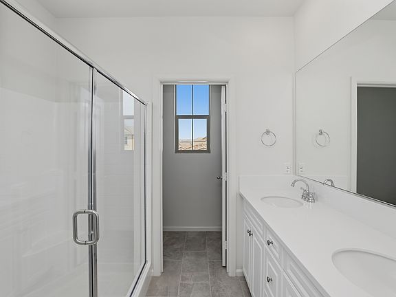 5th image of 16277 Meadowhouse Ave