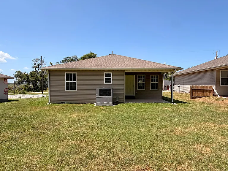 613 S Arch St — Photo 13