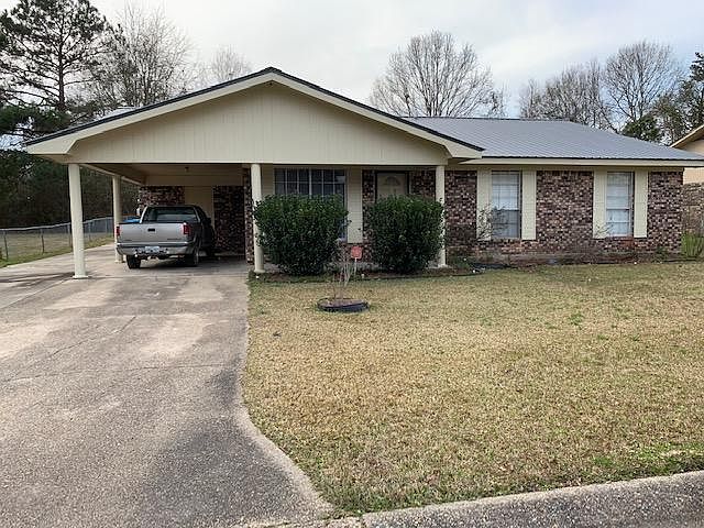 1st image of 109 Glenhaven Cir