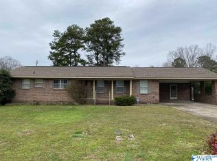 400 Peach Ave, Albertville, AL 35950