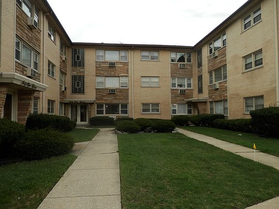 2nd image of 4911 N Central Ave APT 5