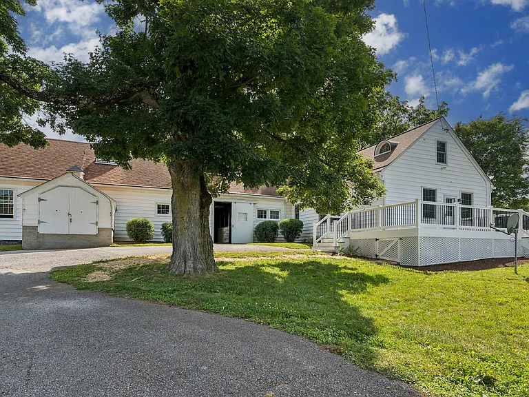 15204 Old York Rd — Photo 4