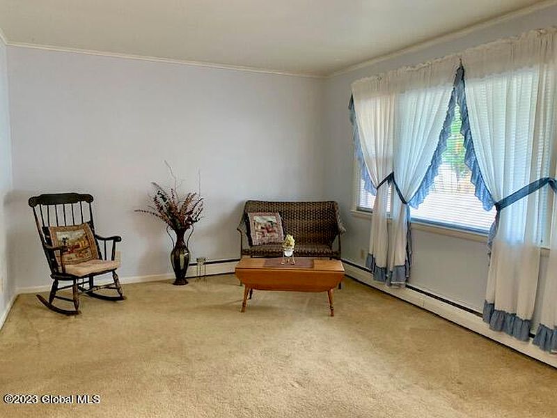 2nd image of 506 Gansevoort Road