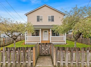 210 S Alder Ave, Granite Falls, WA 98252