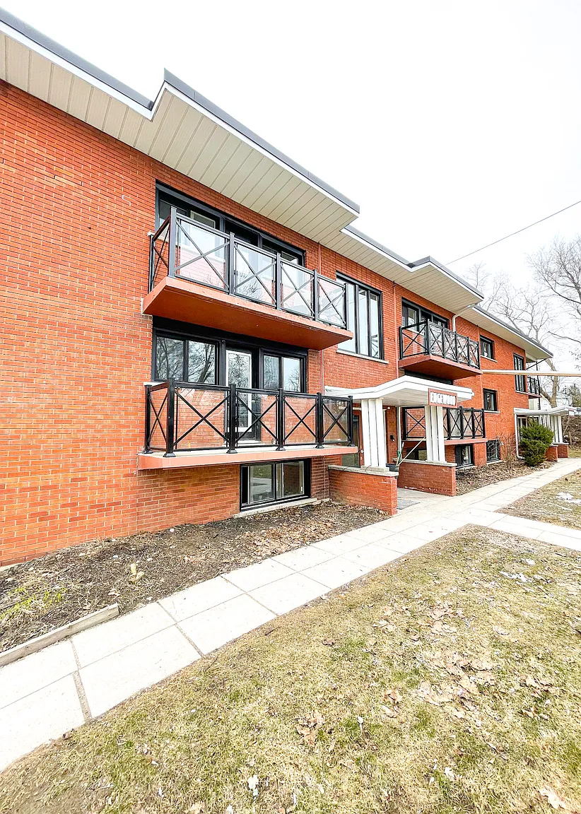 43 Montrose Ave #70 photo 1