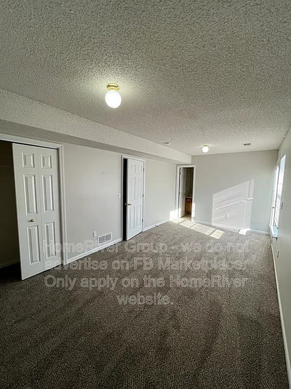 3 bed, 2.0 bath, 900 sqft, $1,595 — Photo 3