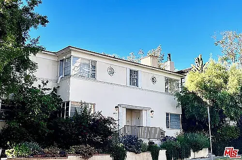 2 bed, 1.5 bath, 1480 sqft, $4,000 — Photo 4