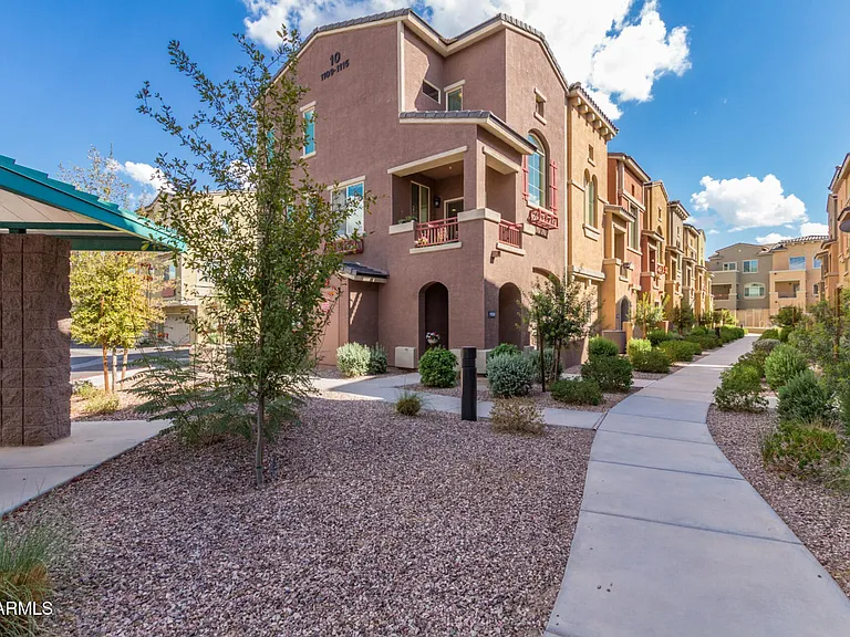 240 W Juniper Ave #1010 — Photo 34