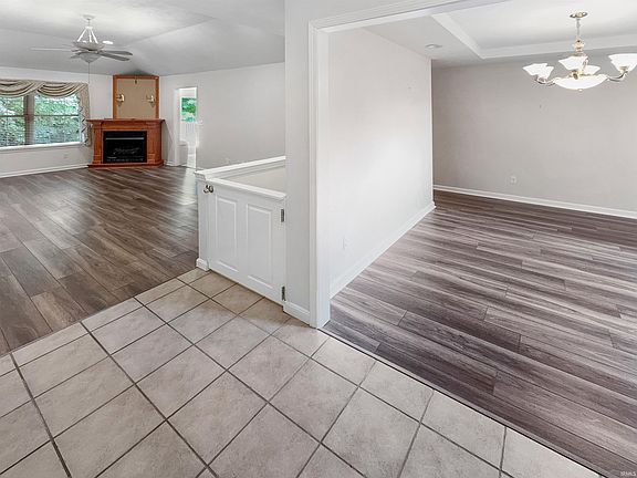 3rd image of 177 Ashbury Ct