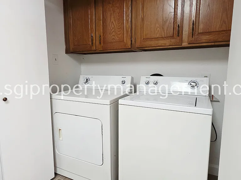2408 Centaurus Dr — Photo 9