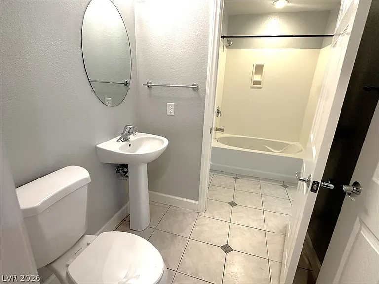 59 E Agate Ave #204 — Photo 20