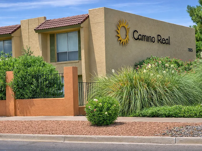 Camino Real — Photo 13