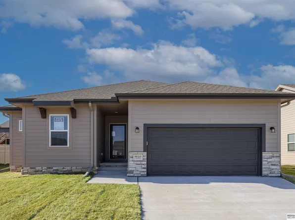 9610 S 184th St, Omaha, NE 68136