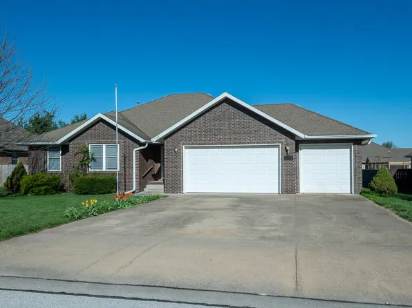 199 Sparrow Lane, Willard, MO 65781