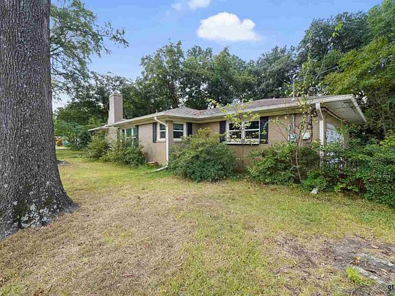 3rd image of 2409 Sunnybrook Dr